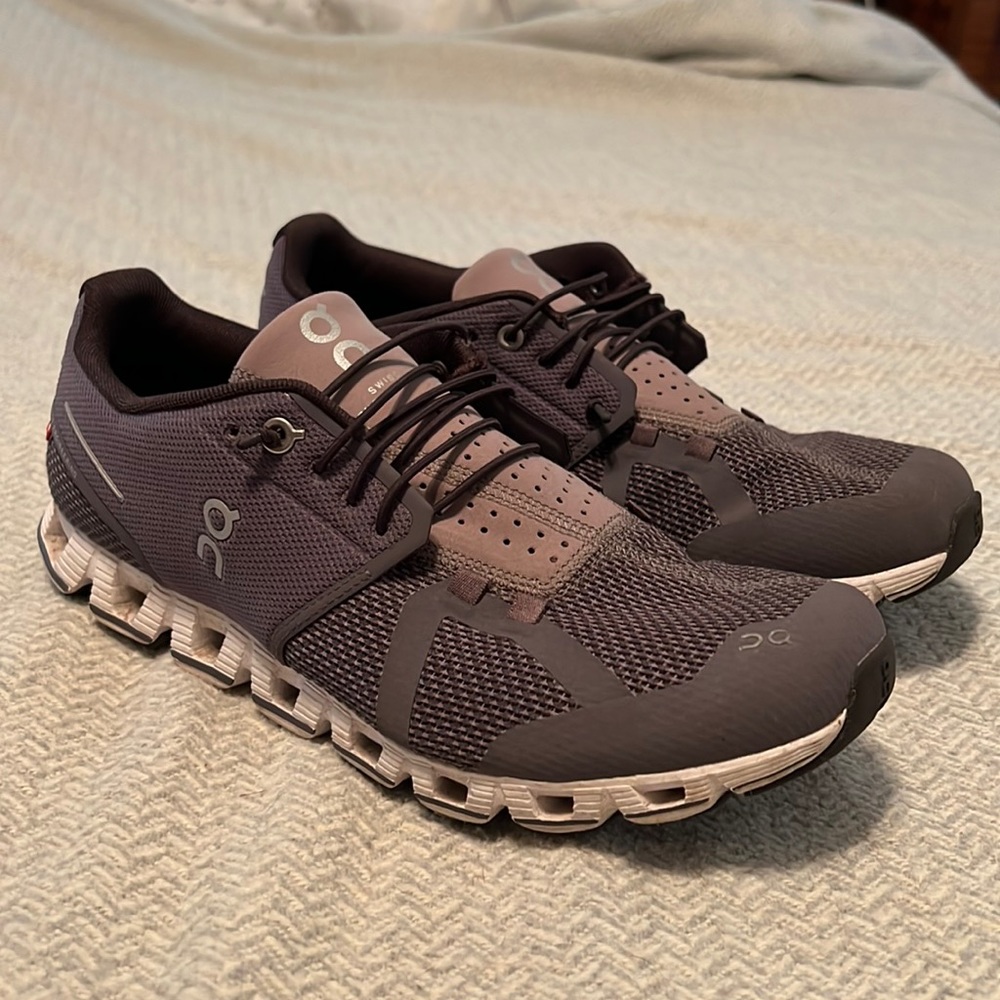 ON RUNNING Cloud Lavender Black Comfort Running Walking Exercise Shoes Size 10